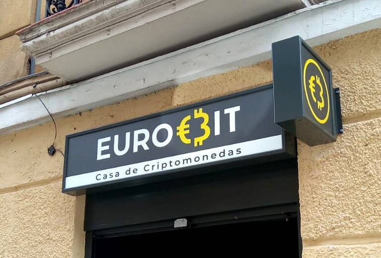 Rótulos Luminosos - rótulos luminosos y cajas de luz - Rotusil Madrid (35)