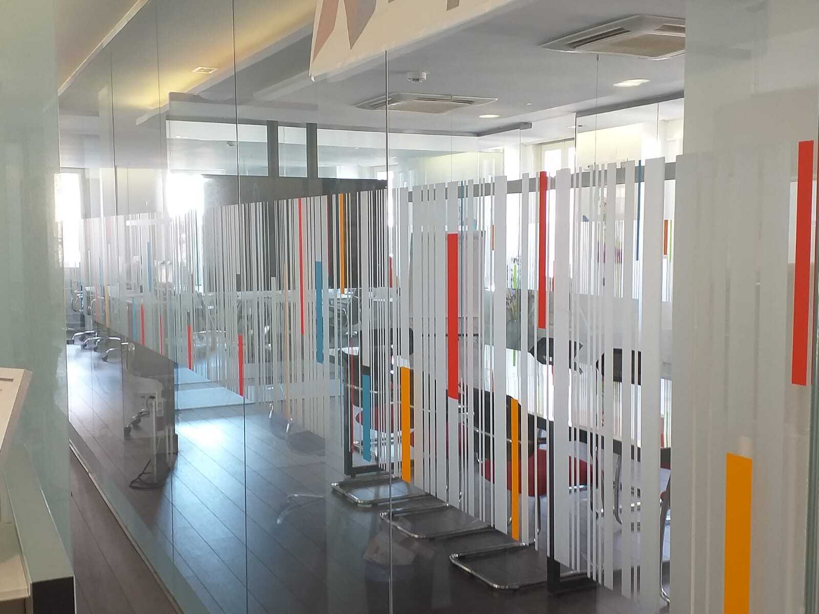 Cristales y Escaparates - rotulación de cristales y escaparates - Rotusil Madrid (35)