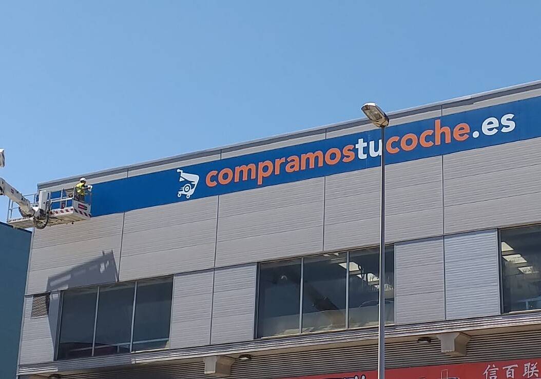 Montajes en Altura - montajes en altura de rótulos - Rotusil Madrid (14)