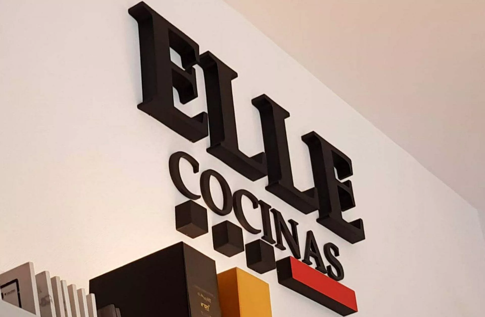 Letras Corpóreas y 3D - letras corpóreas y rótulos 3D - Rotusil Madrid (111)
